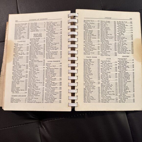 Vintage Looking at Cooking Cookbook Mildred Swift Favorite Cajun LA Louisiana - Picture 9 of 10